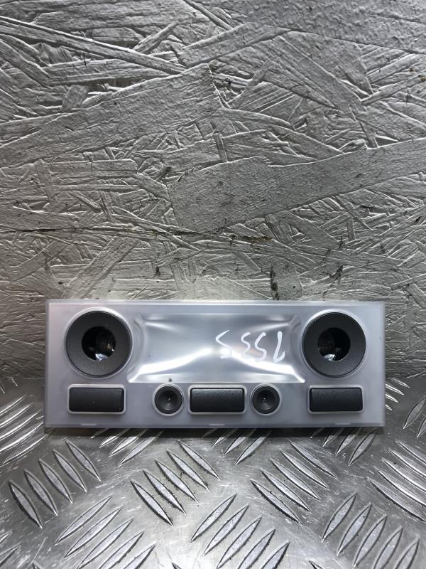 Eclairage de plafonnier BMW SERIE 7 E65 PHASE 2 Diesel - 1