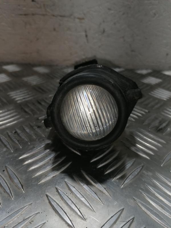 Fendinebbia destro (luci) BMW X3 E83  - 1