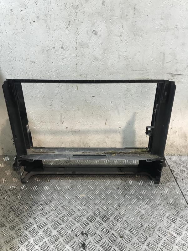 Support radiateur BMW SERIE 7 E65 PHASE 1 Diesel - 1