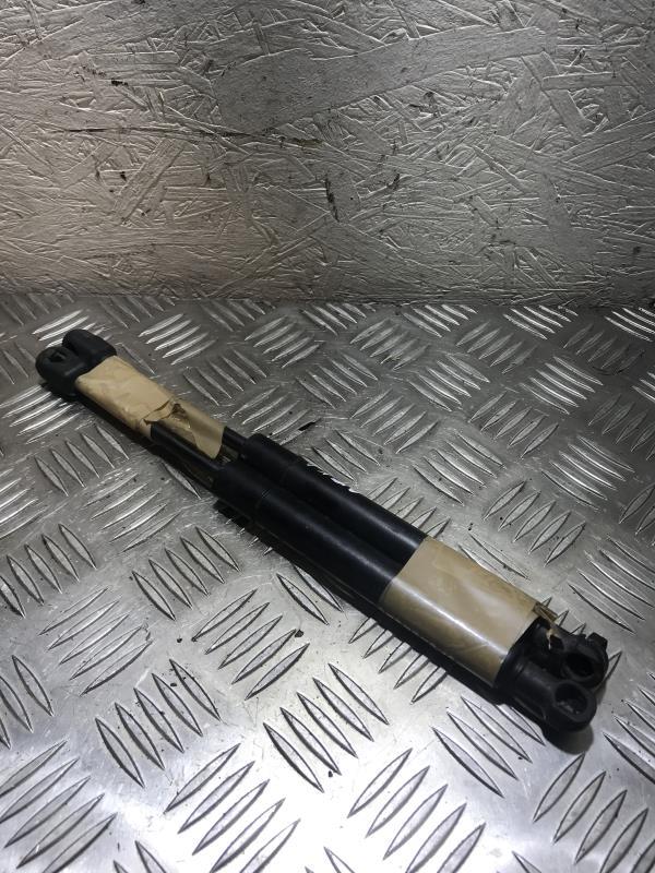 Verin de coffre BMW X3 E83 PHASE 1 Diesel - 1