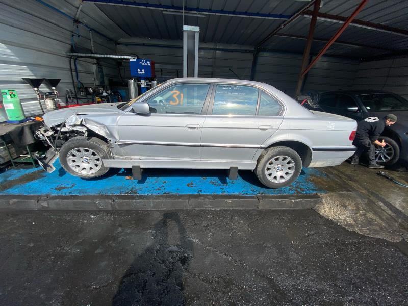 Custode arriere gauche (porte) BMW SERIE 7 E38 Diesel - 1