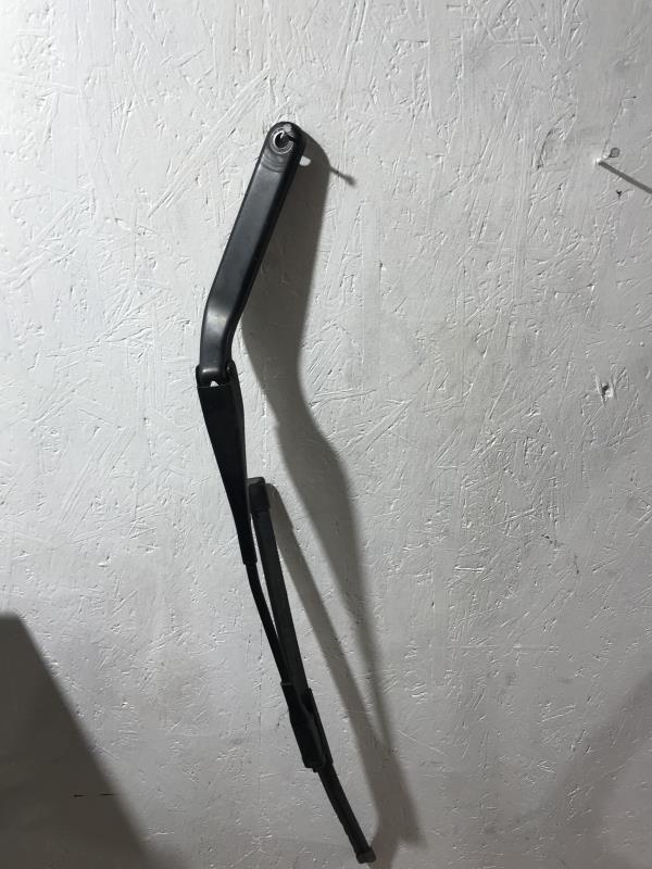 Braccio tergicristallo anteriore sinistro BMW SERIE 1 E81 Diésel - 1
