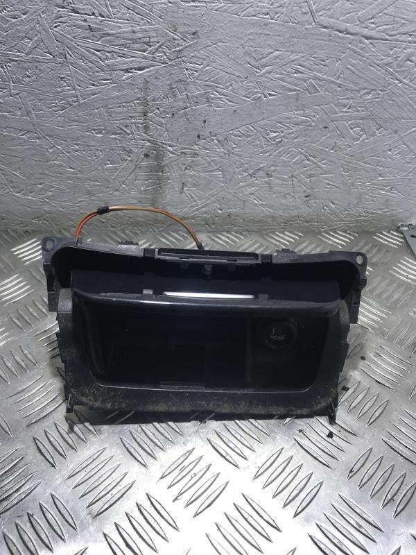Cendrier BMW SERIE 1 E81 Diesel - 1