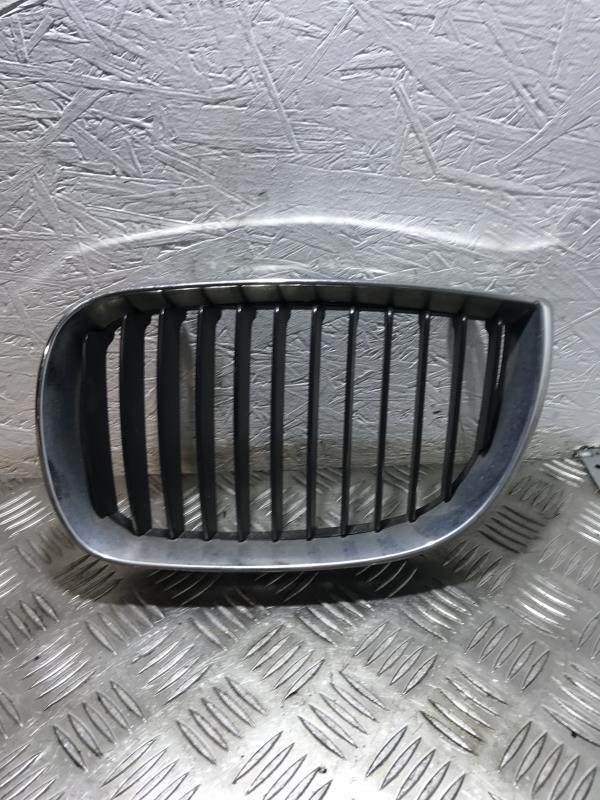 Grille de calandre gauche BMW SERIE 1 E87 PHASE 1 Essence - 1