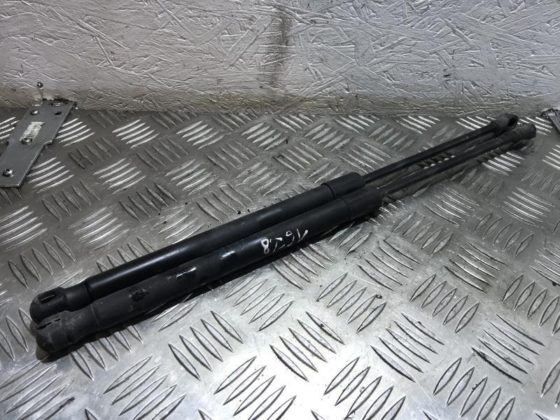 Verin de coffre BMW SERIE 1 E87 PHASE 1 Essence - 1