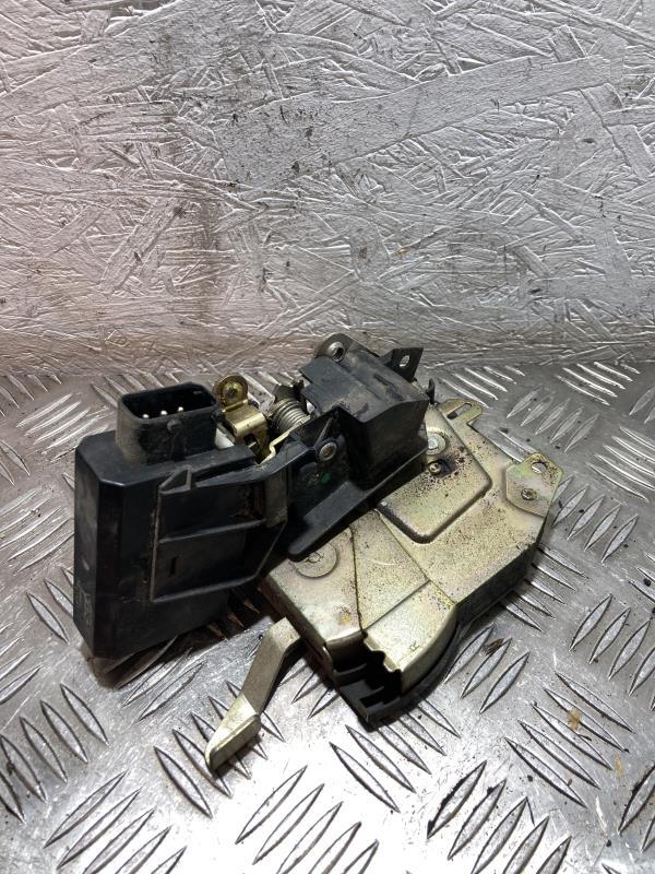 Serrure avant droit BMW SERIE 5 E34  - 1