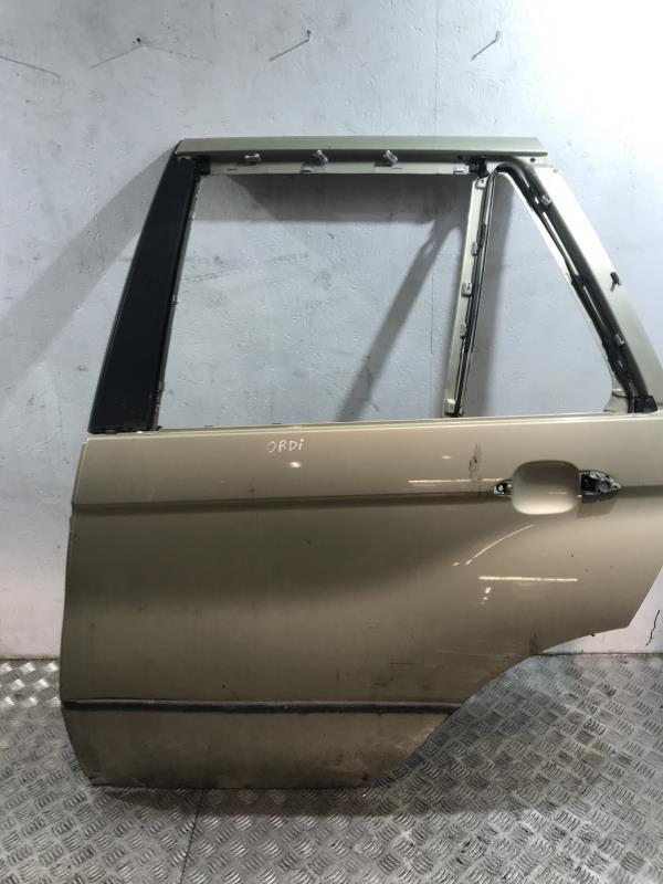 Puerta trasera izquierda BMW X5 E53  - 1