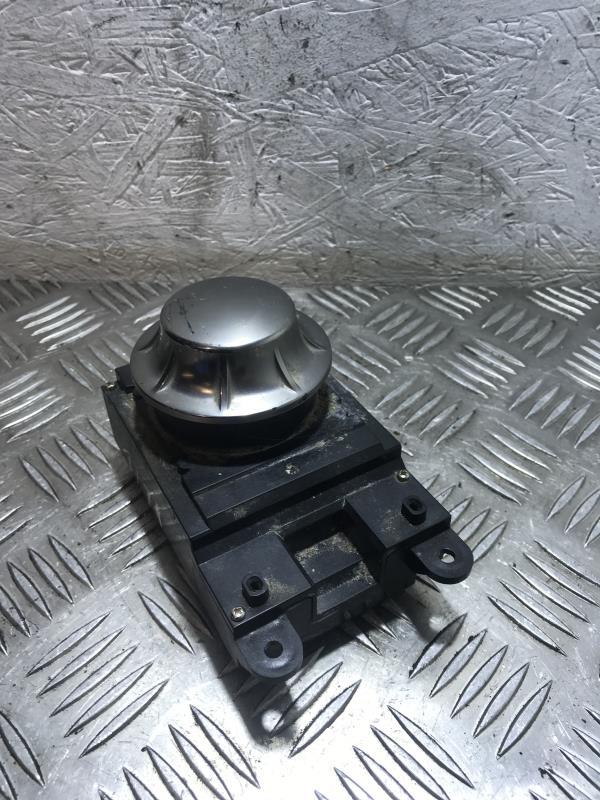 Commande GPS BMW SERIE 5 E61 TOURING PHASE 1 BREAK Diesel - 1
