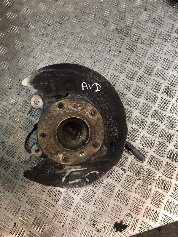 Fusee avant droit BMW SERIE 1 E81 Diesel - 1