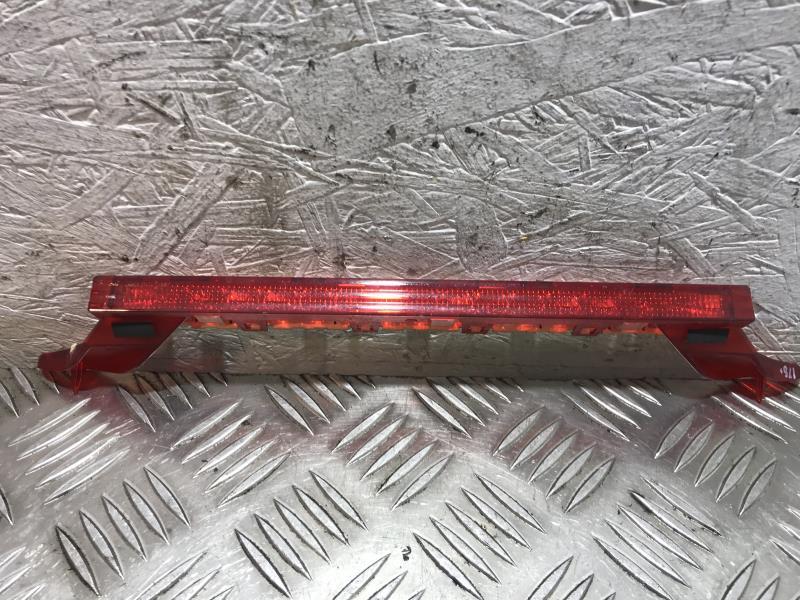 Feu arriere stop central BMW SERIE 1 E87 PHASE 1 Diesel - 1