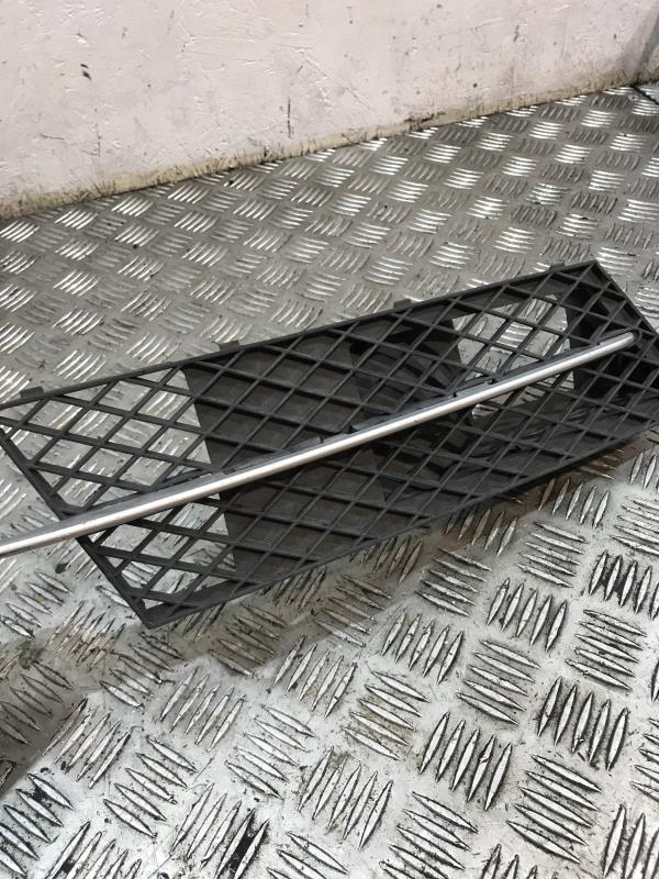 Grille de pare choc BMW SERIE 5 E60 PHASE 2  - 1