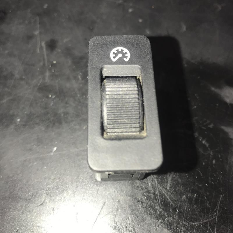 Bouton/Interrupteur BMW SERIE 5 E39 TOURING PHASE 1 BREAK  - 1