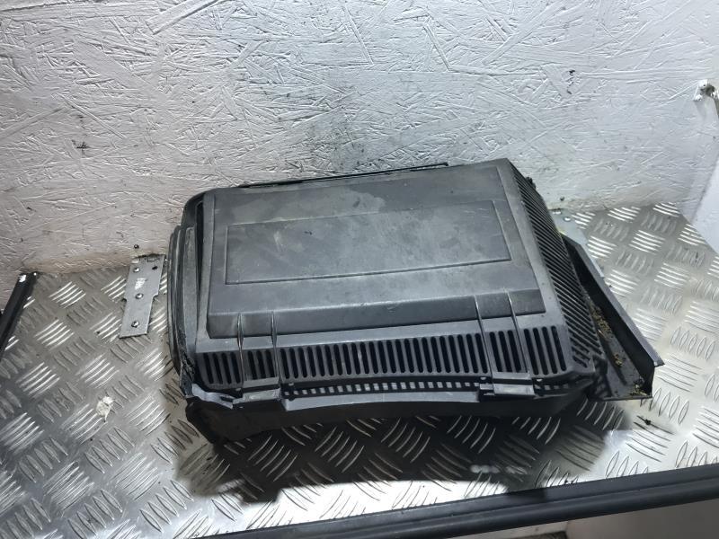 Boite a air BMW SERIE 5 E39 PHASE 1  - 1