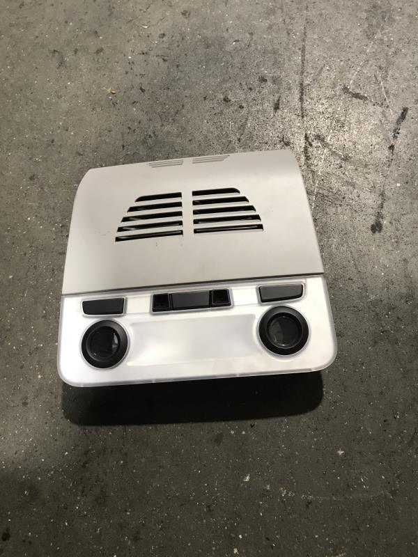 Eclairage de plafonnier BMW SERIE 3 E90 PHASE 1 Essence - 1
