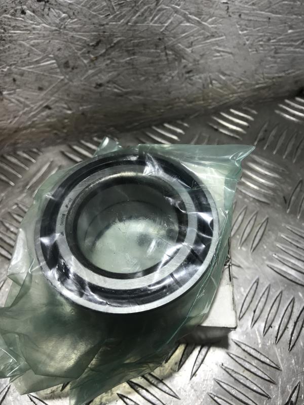 Fusee arriere gauche BMW SERIE 1 E87 PHASE 2  - 1
