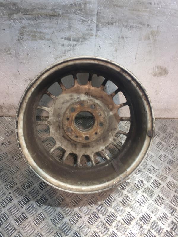 Jante BMW SERIE 5 E34  - 1