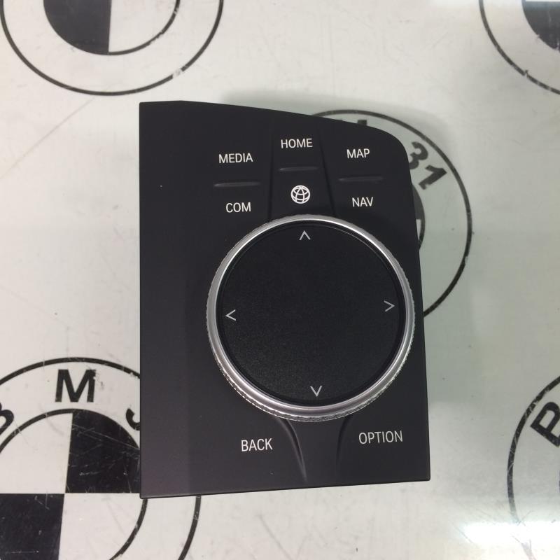 Commande GPS BMW SERIE 1 F40  - 1