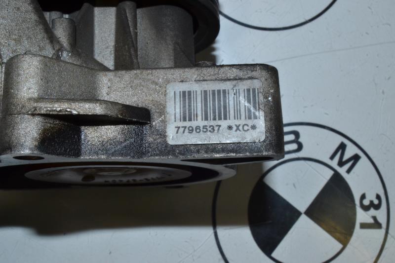 Pompe à eau BMW X3 E83 PHASE 2  - 1