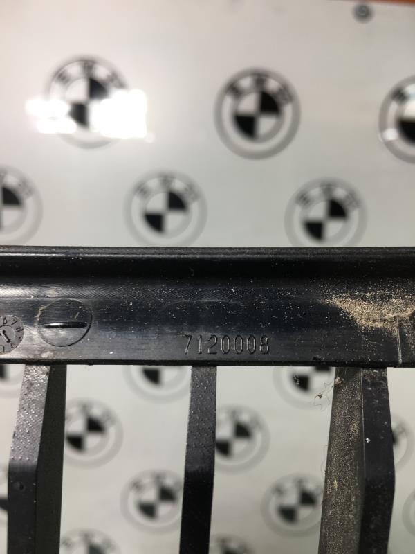 Grille de calandre droite BMW SERIE 3 E91 TOURING PHASE 1 BREAK  - 1