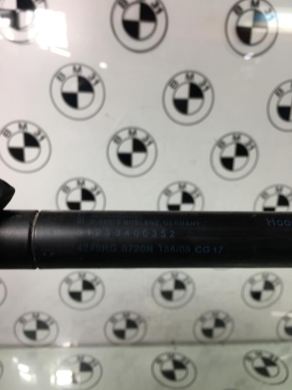 Verin de capot BMW X3 E83 PHASE 1  - 1