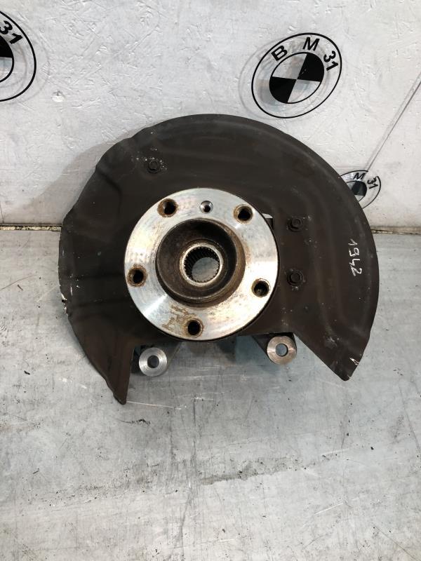 Fusee avant gauche BMW X3 E83 PHASE 1 Diesel - 1