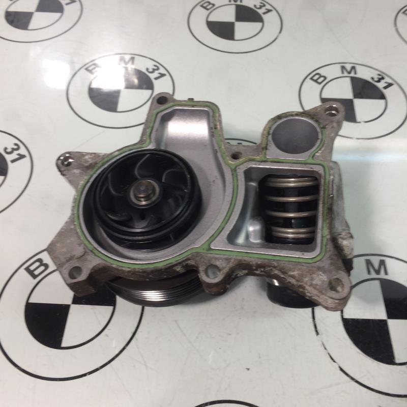 Pompe à eau BMW X3 E83 PHASE 2  - 1
