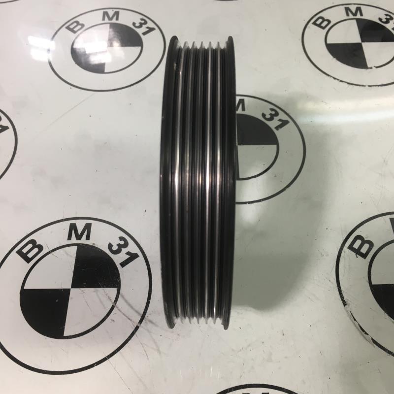 Pompe à eau BMW SERIE 6 E63 Essence - 1