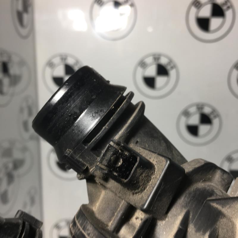 Boitier eau BMW SERIE 1 E87 PHASE 2 Essence - 1