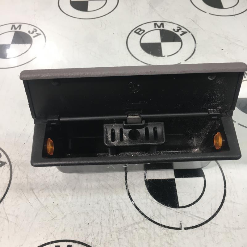 Cendrier BMW SERIE 7 E32 Essence - 1