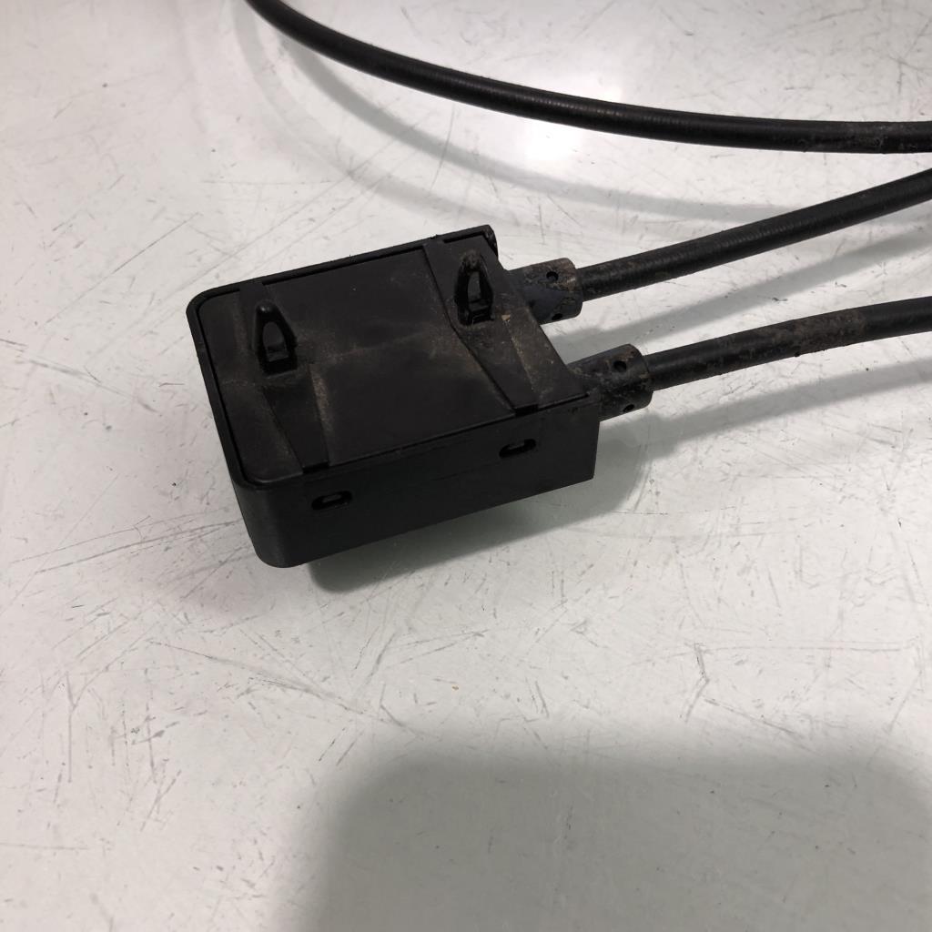 Cable ouverture capot BMW X1 F48 PHASE 1  - 1
