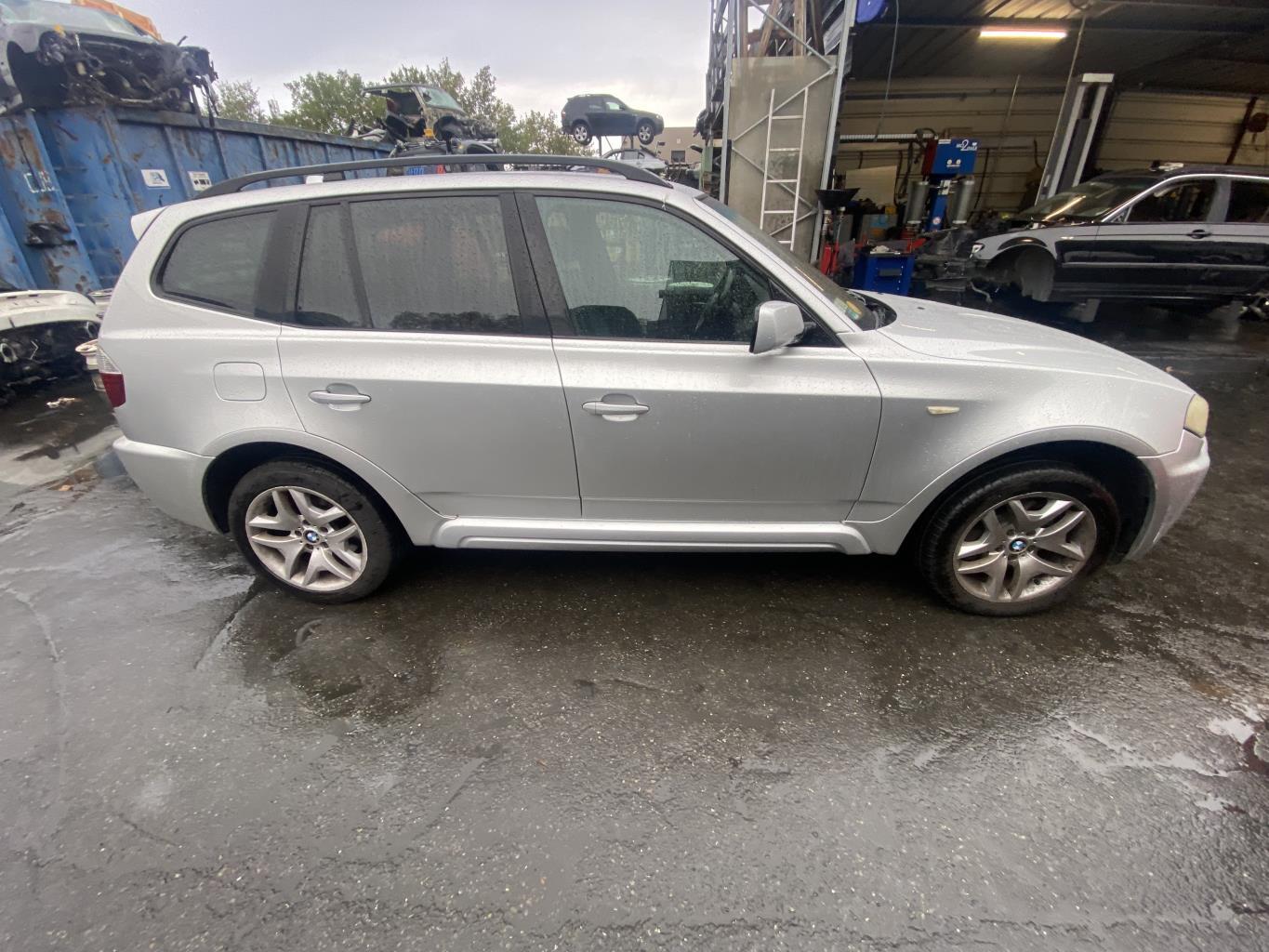Fusee avant droit BMW X3 E83 PHASE 2 Diesel - 1