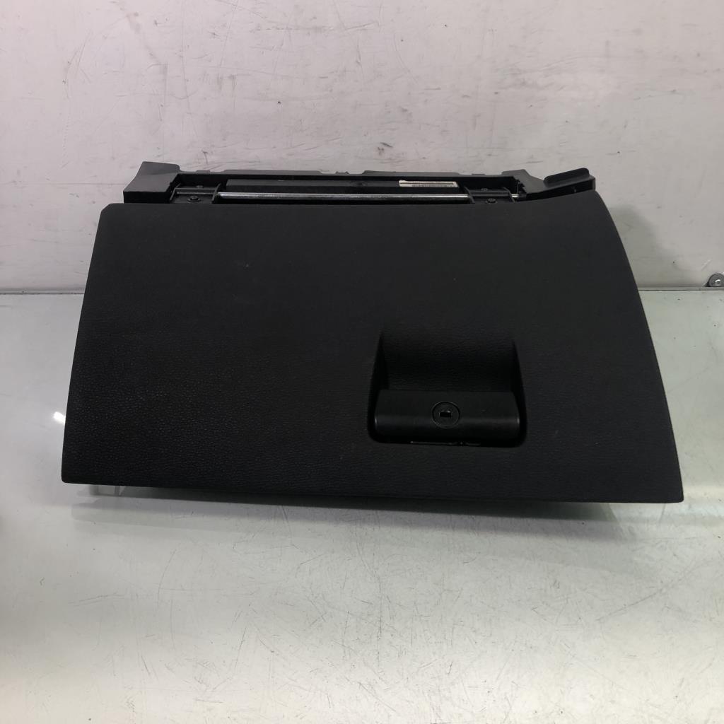 Boite a gants BMW X3 E83 PHASE 2 Diesel - 1