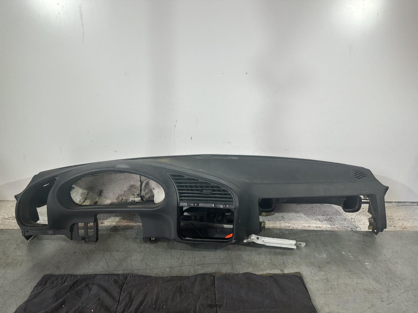 Tableau de bord BMW SERIE 3 E36 COUPE Essence - 1