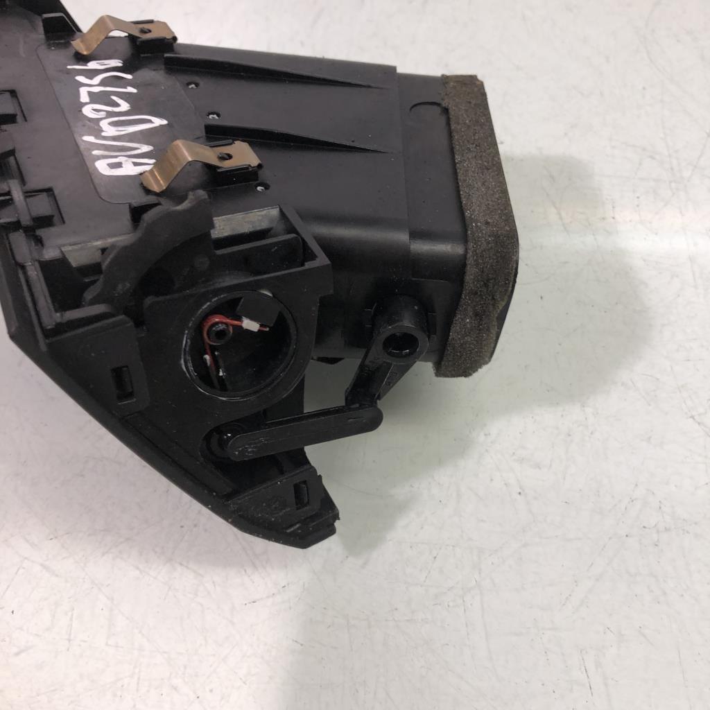 Bocchetta aerazione cruscotto anteriore destra BMW X3 E83 PHASE 2 Diésel - 1