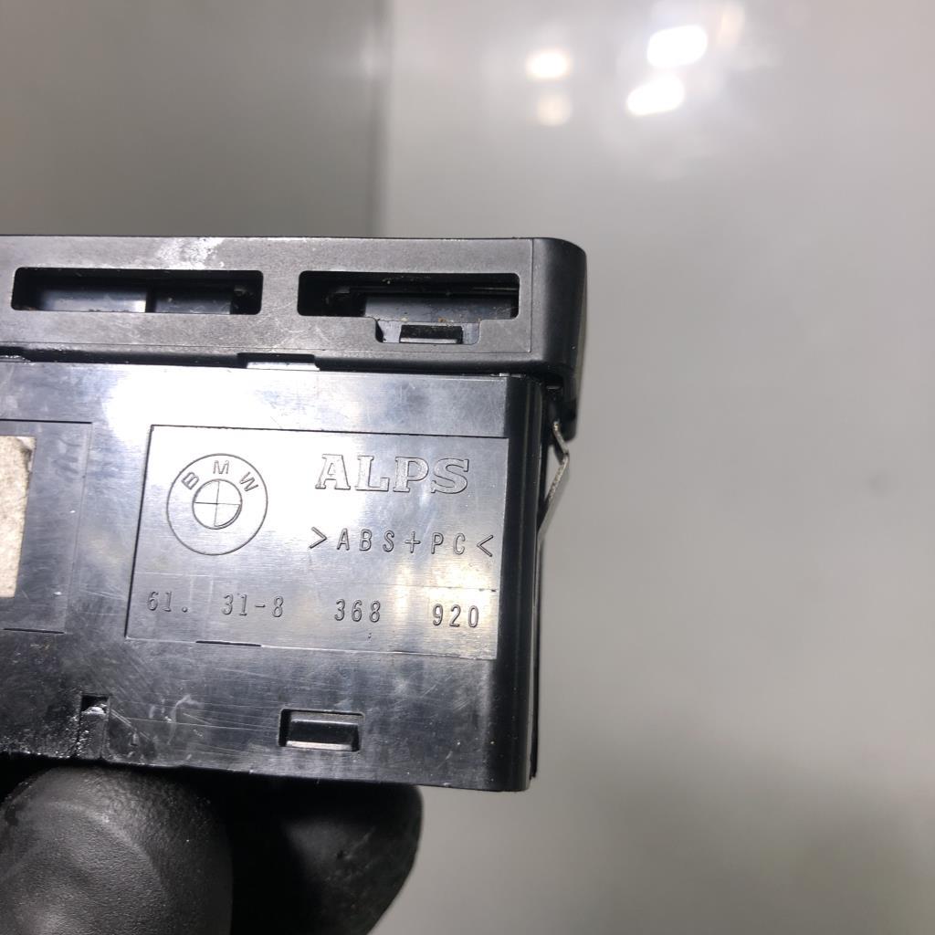 Bouton de warning BMW SERIE 3 E46 TOURING PHASE 2 BREAK Diesel - 1