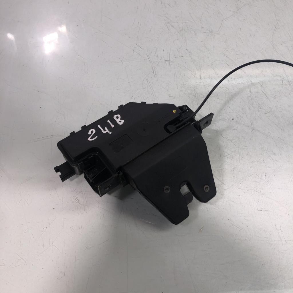Serrure de coffre BMW SERIE 1 E87 PHASE 2 Diesel - 1