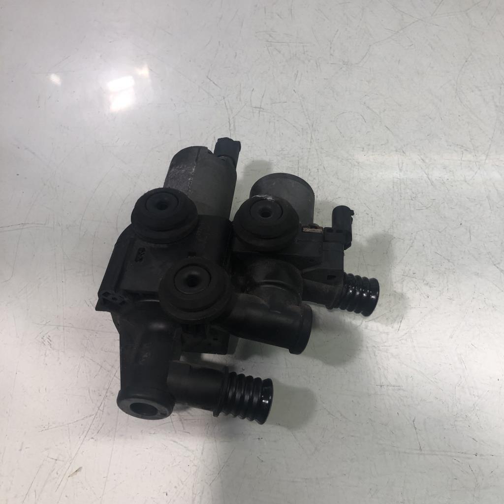 Robinet de chauffage BMW SERIE 3 E46 PHASE 1 Diesel - 1