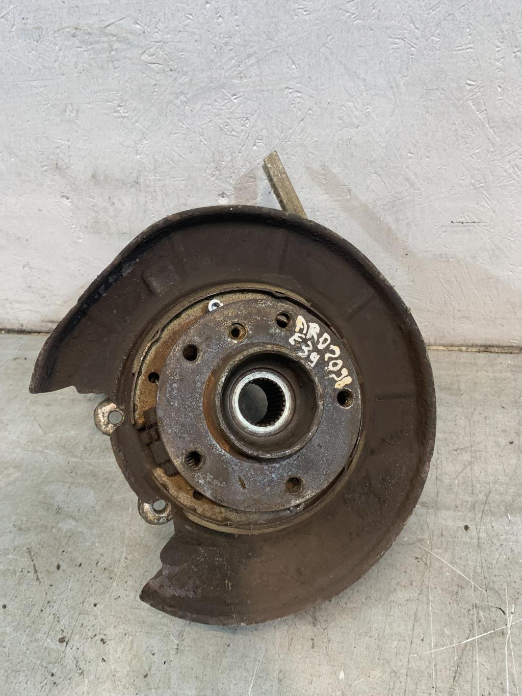 Fusee arriere droit BMW SERIE 5 E39 TOURING PHASE 1 BREAK Diesel - 1