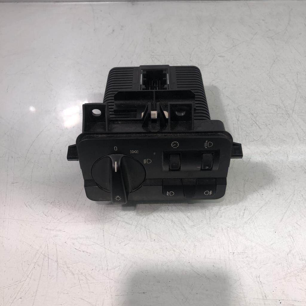 Commande de phare BMW SERIE 3 E46 PHASE 1 Diesel - 1