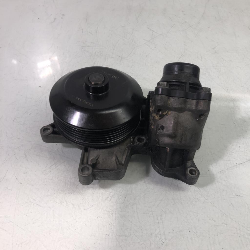 Pompe à eau BMW SERIE 1 E81 Diesel - 1