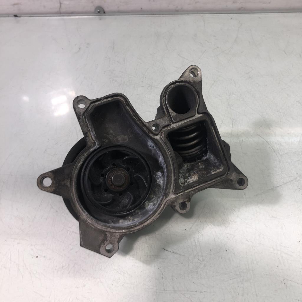Pompe à eau BMW SERIE 1 E81  - 1