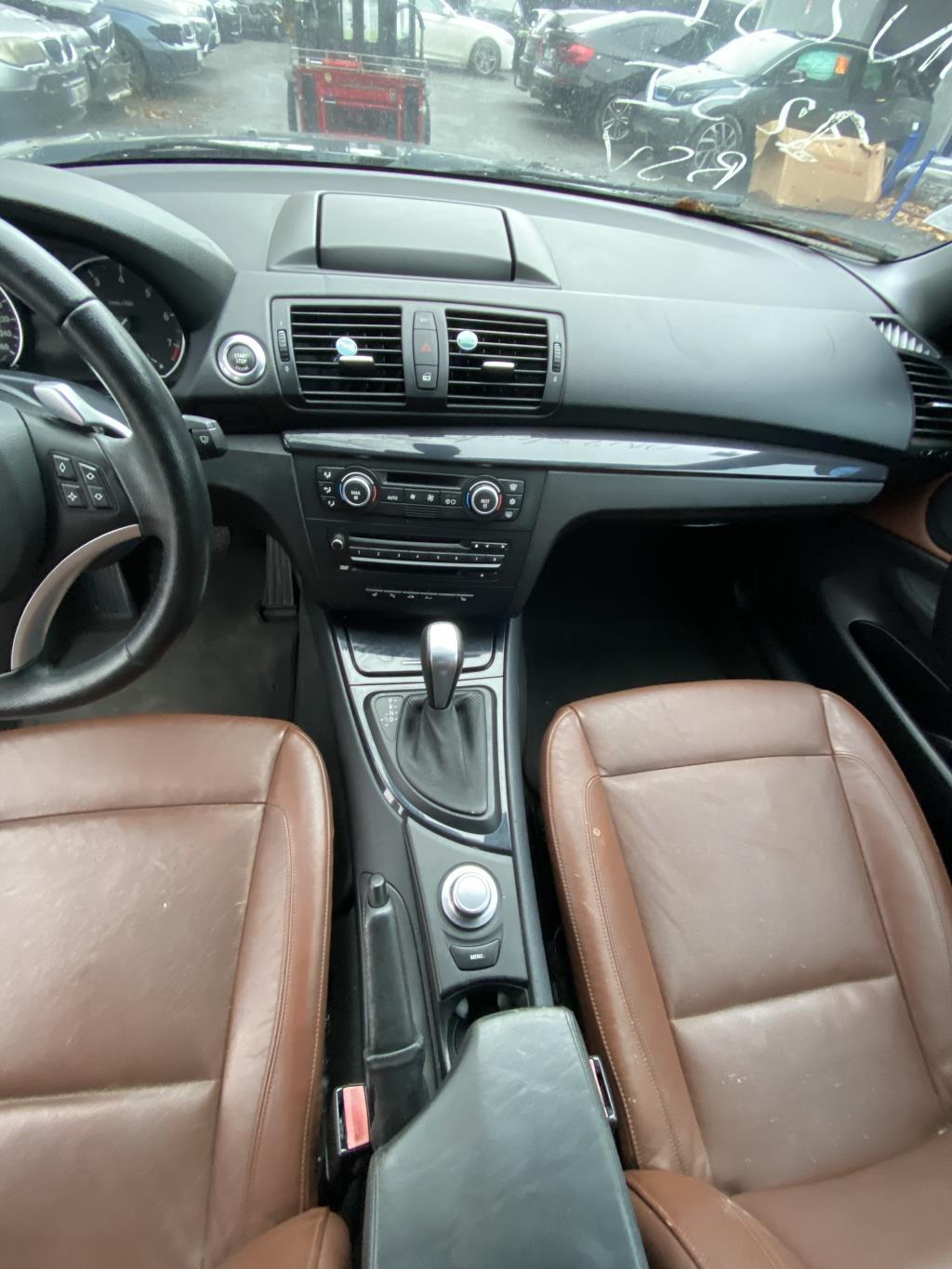 Guantera BMW SERIE 1 E88 CABRIO Gasolina - 1