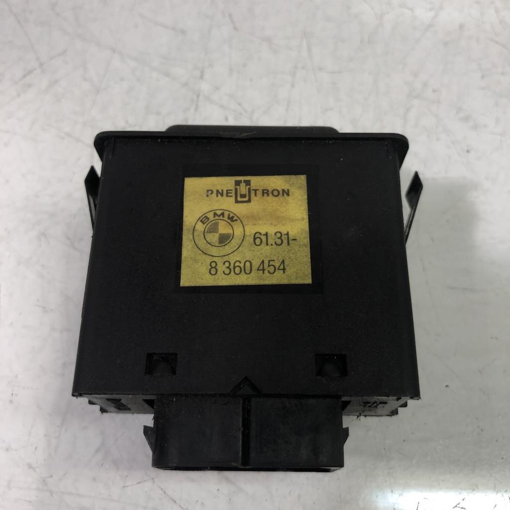 Bouton/Interrupteur BMW SERIE 3 E36 COMPACT Diesel - 1