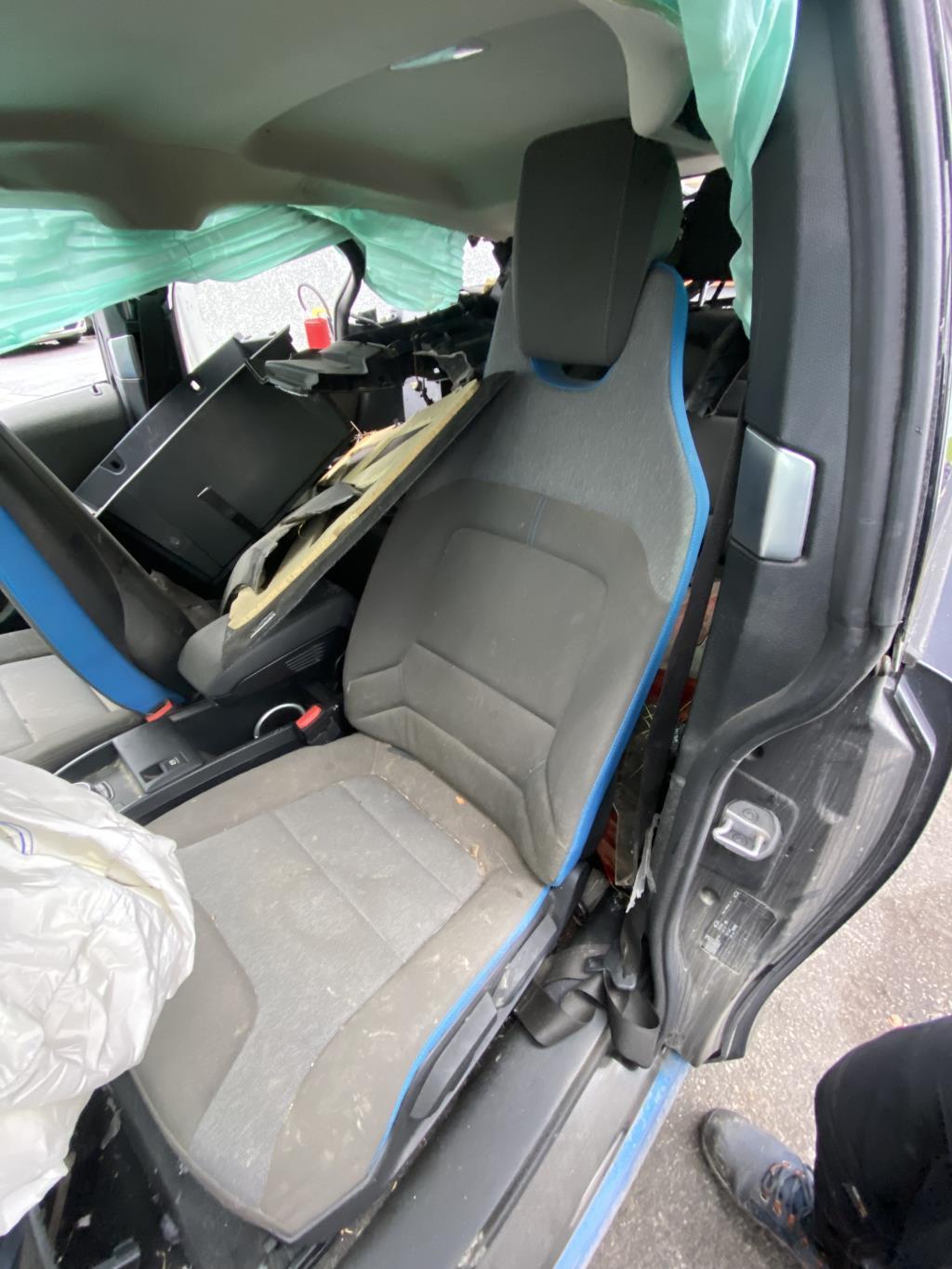 Attache ceinture arriere centrale BMW I3 PHASE 2 Electricité - 1