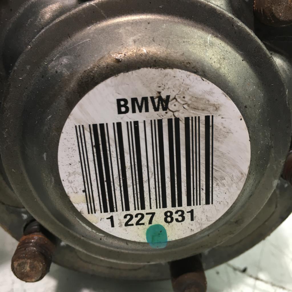Giunto cardanico posteriore sinistro (trasmissione) BMW SERIE 7 E38 Gasolina - 1