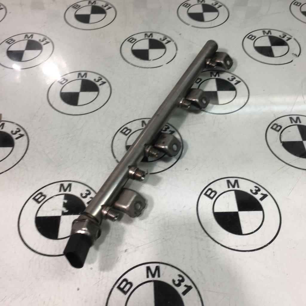 Rampe injection BMW X6 E71 PHASE 1 Essence - 1