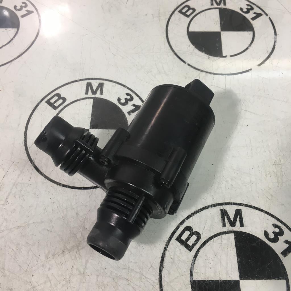 Pompe à eau BMW SERIE 5 E60 PHASE 2 Diesel - 1