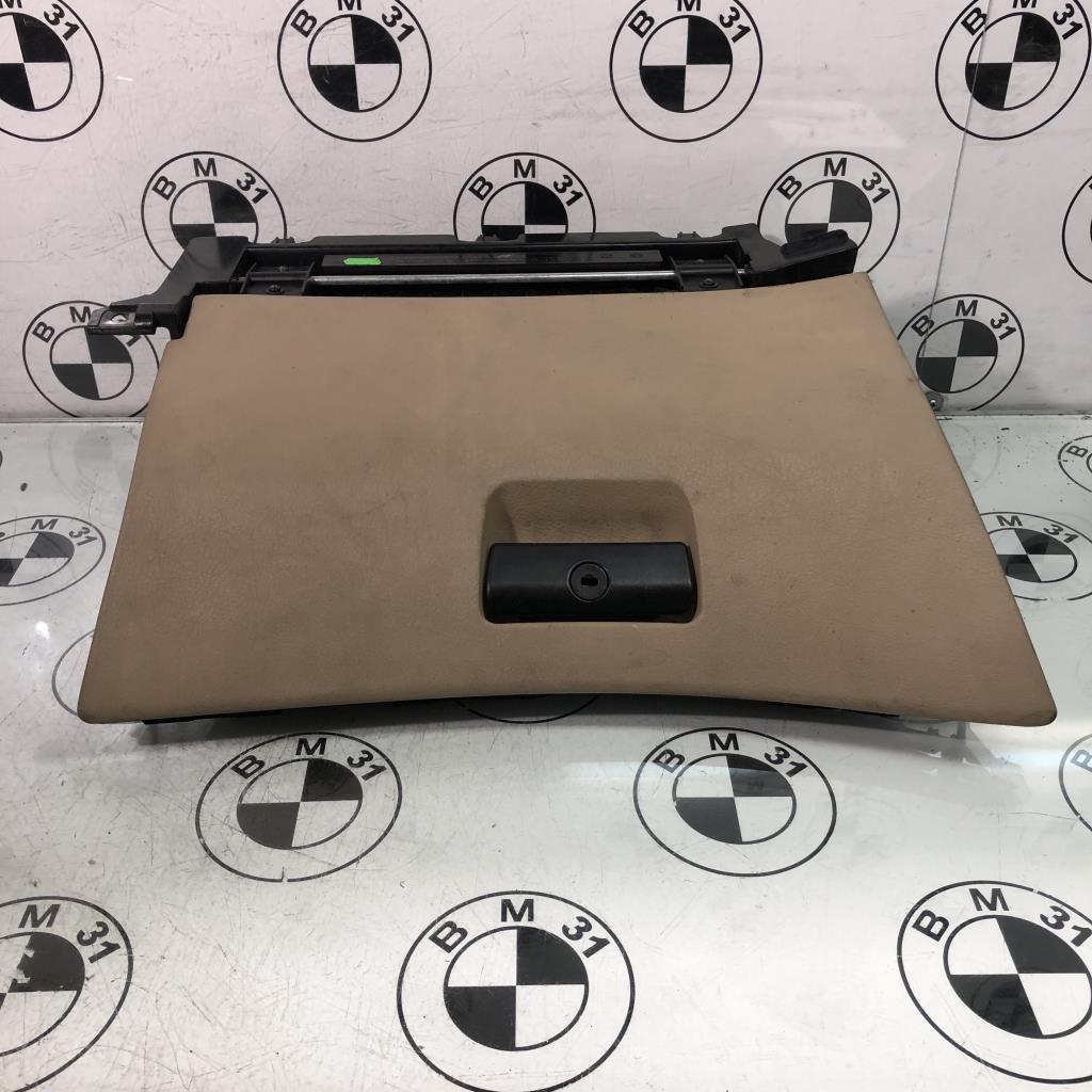 Boite a gants BMW SERIE 3 E46 COUPE PHASE 2 Diesel - 1