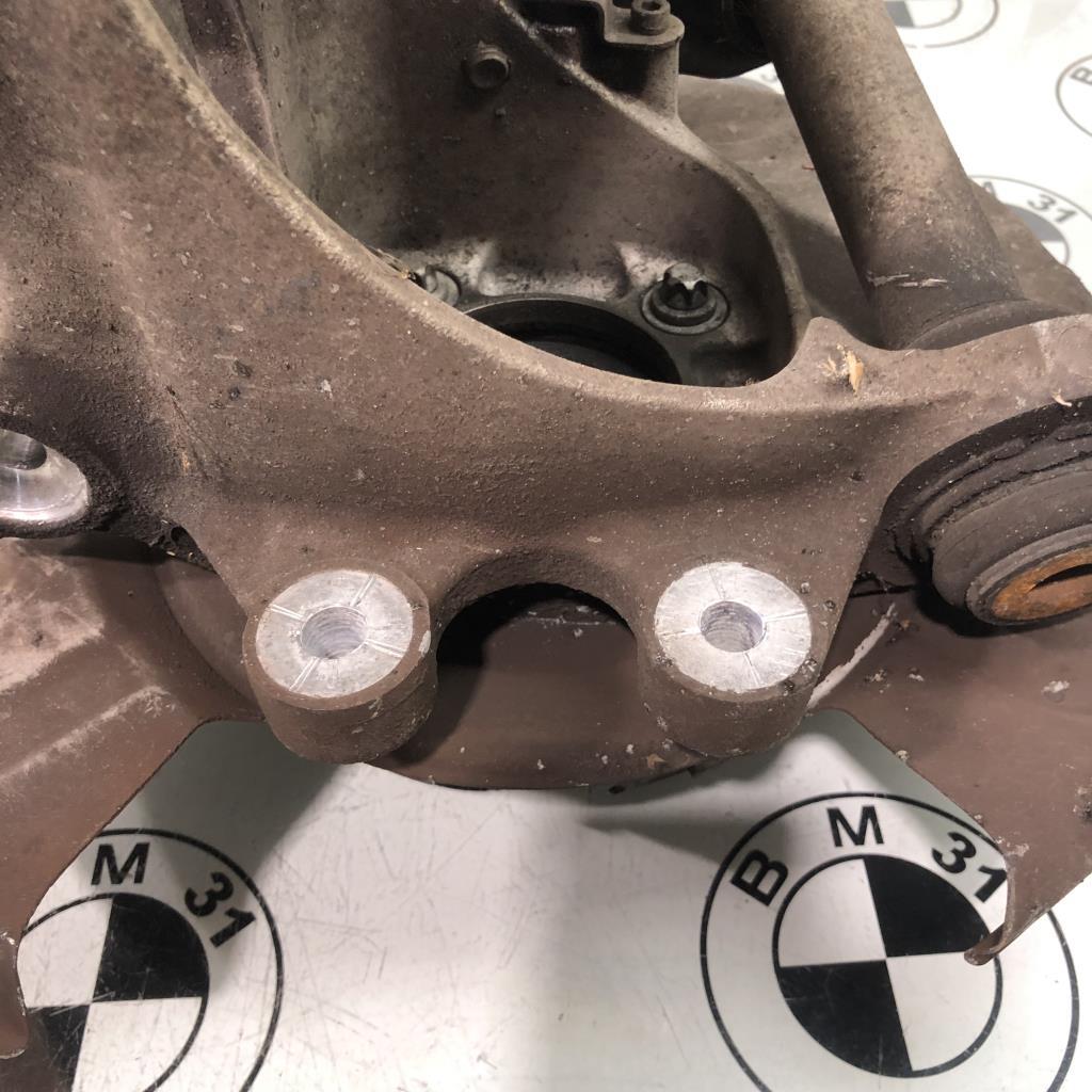 Fusee arriere gauche BMW SERIE 5 E61 TOURING PHASE 1 BREAK  - 1