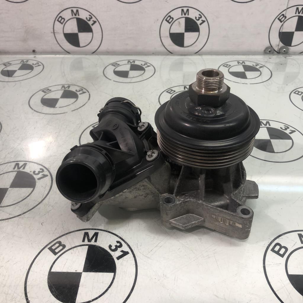 Pompe à eau BMW X5 E53  - 1